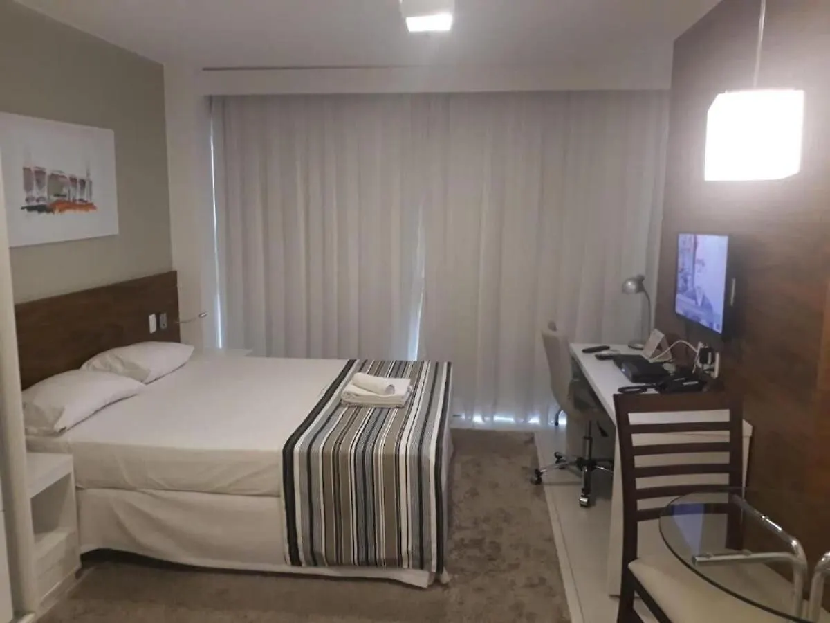 F302 Fi Condominio Em Asa Norte Com Excelente Internet ブラジリア 0*,