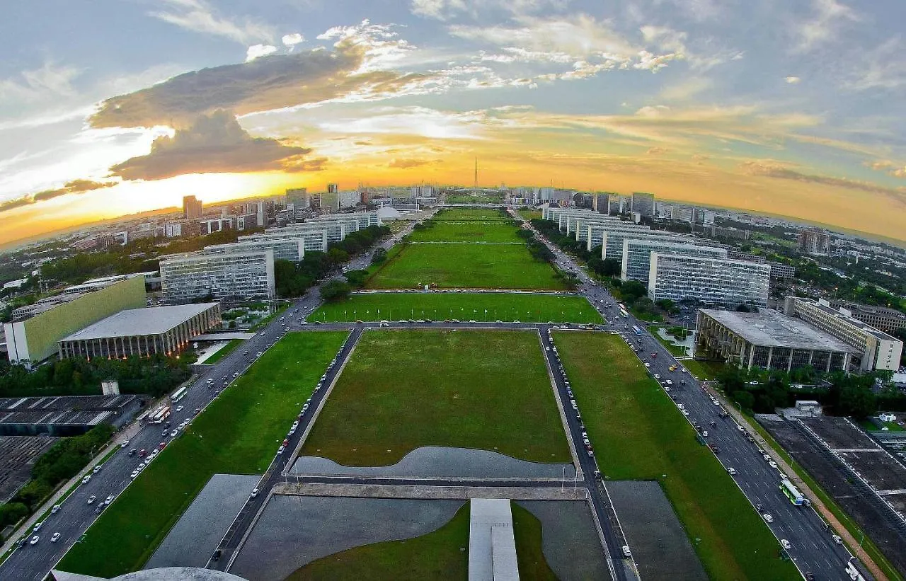 F302 Fi Condominio Em Asa Norte Com Excelente Internet Brasilia Brazil