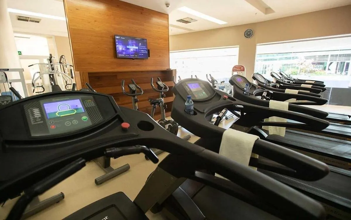 F302 Fi Condominio Em Asa Norte Com Excelente Internet Brasilia Brazil