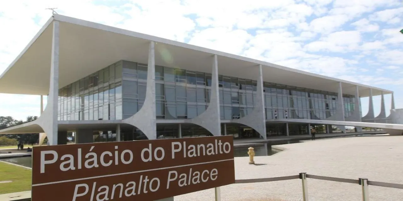 Apartment F302 Fi Condominio Em Asa Norte Com Excelente Internet Brasilia Brazil